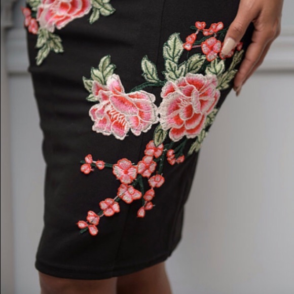 GO TO GIRL STYLE-Out And About Floral Dress - Picture 4 of 4